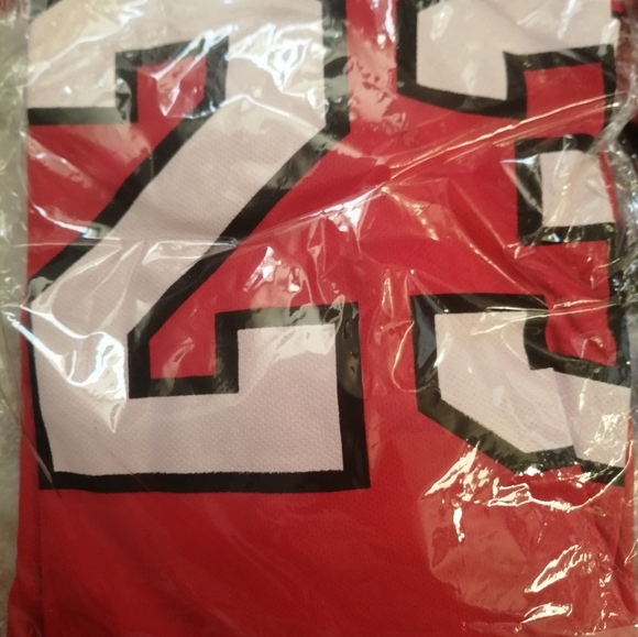 Jordan Red Shirt + Small Shorts (One size) - Picture 3 of 4